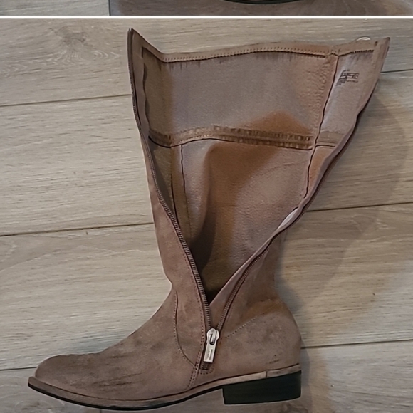 Girl's Stuart Weitzman Taupe Suede Heeled Boots Size 3 - Picture 12 of 16